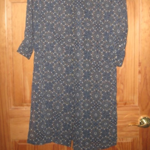 H&M Long Sleeve Button Up Dress - Picture 2 of 4